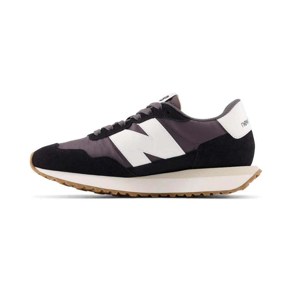 New Balance Unisex 327 Lightweight Running Shoe Black/Magnet/Sea Salt 3