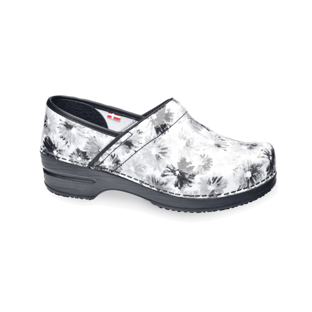 Sanita Inkwell Printed Patent Women’s Clogs – Black 1