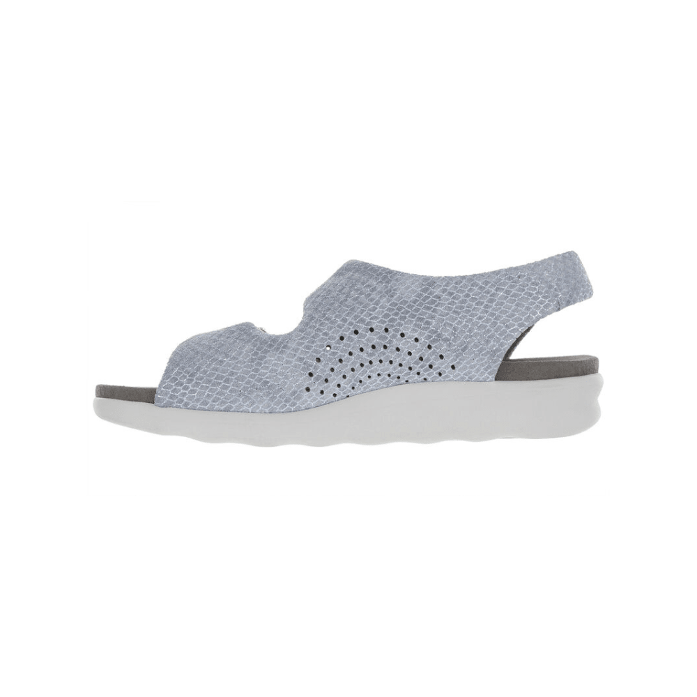 SAS Women’s Relaxed Supportive Leather Slip-On Shoe – Spring Blue 5