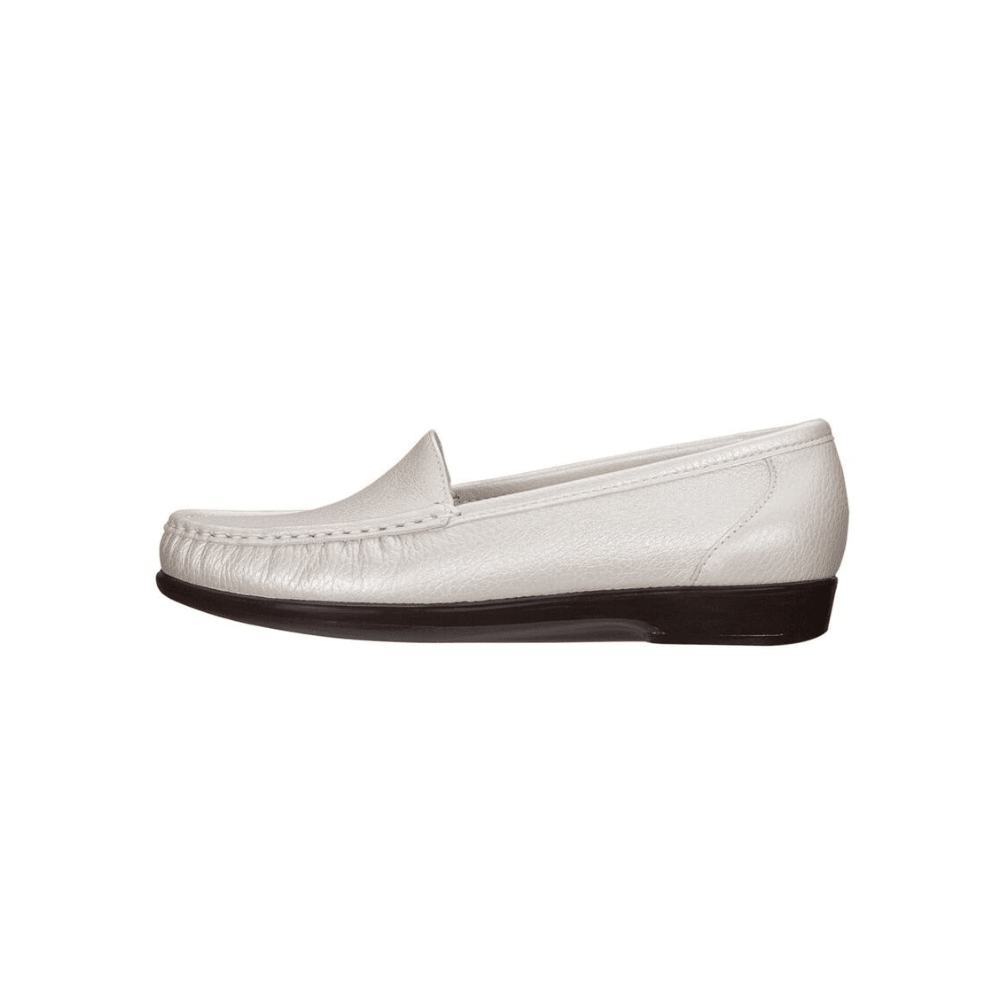 SAS Women's Simplify Leather Slip-On Loafer – Pearl Bone 5