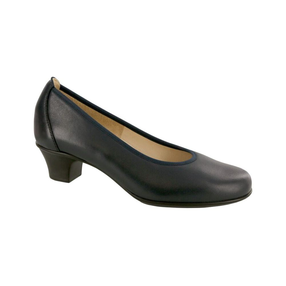 SAS Women’s Milano Leather Comfort Pump – Navy
