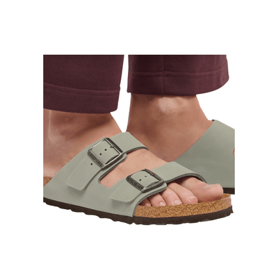 Birkenstock Unisex Arizona Oiled Leather Sandal – Pure Sage 3