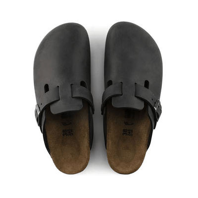 Birkenstock Unisex Boston BS Oiled Leather Clog Sandal - Black - Unisex SandalsBirkenstock