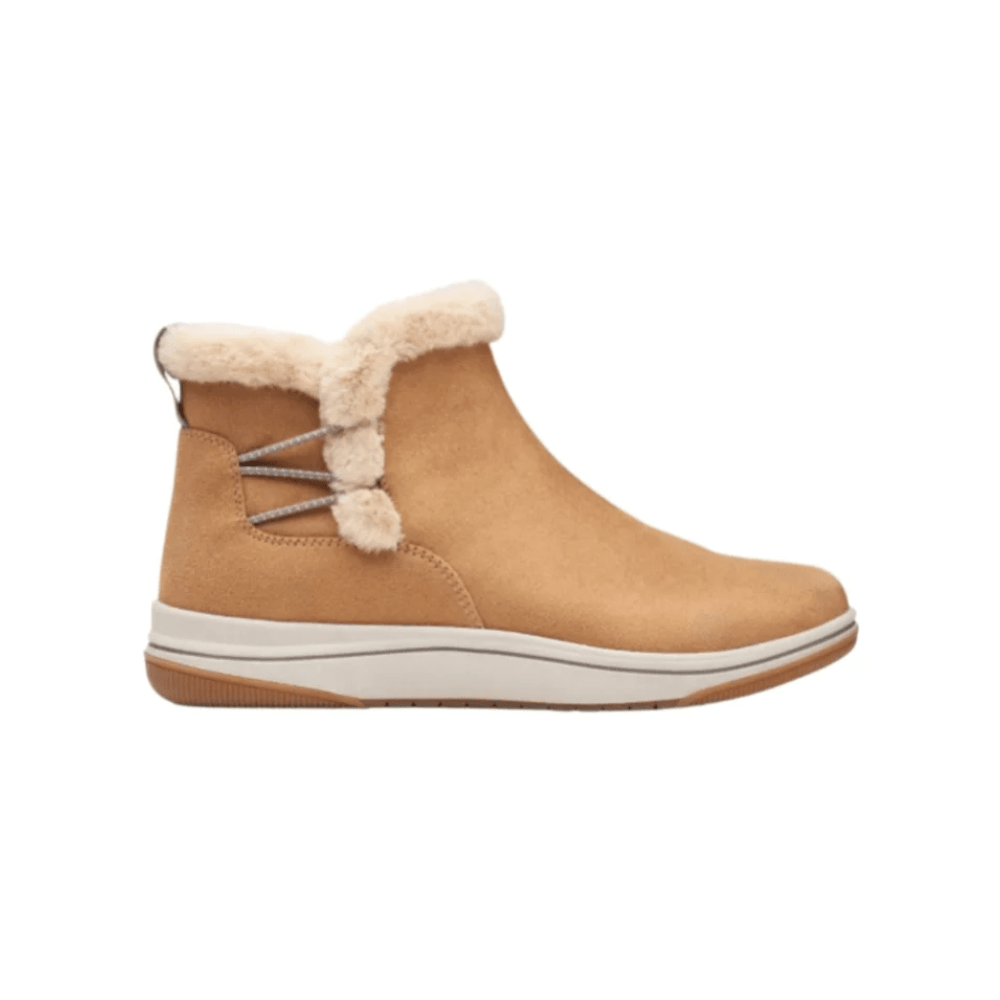 Clarks Breeze Fur Cloud Steppers Tan Brun Boots 1