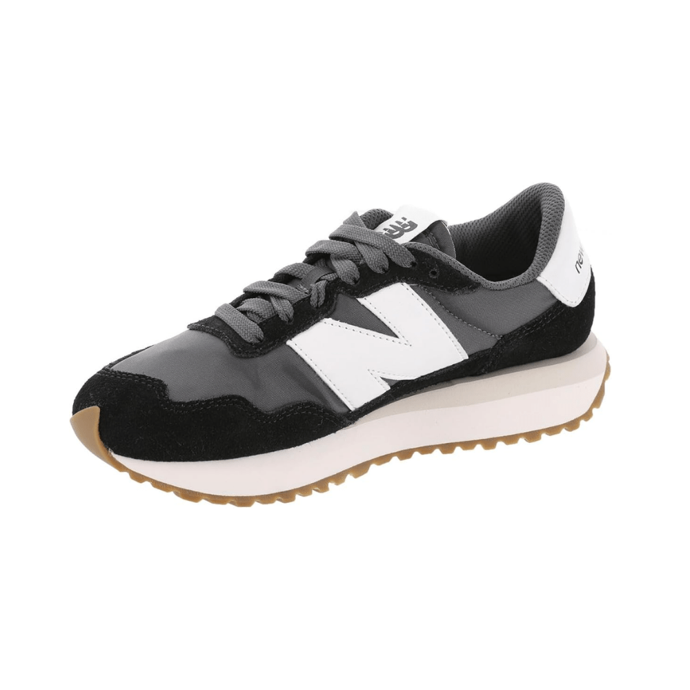 New Balance Unisex 327 Lightweight Running Shoe Black/Magnet/Sea Salt 7