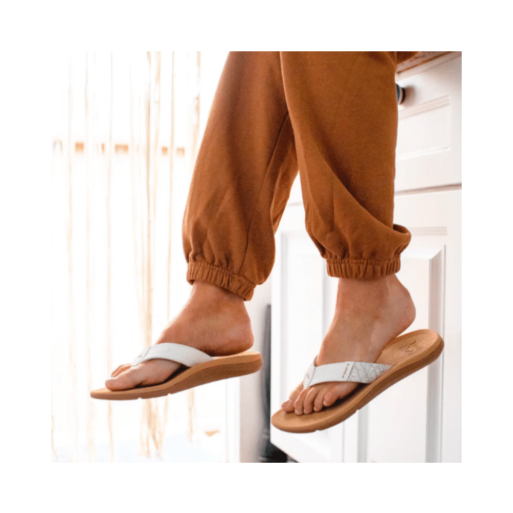REEF Women’s Santa Ana Sandals – Cloud | Cushion Arch Support 6