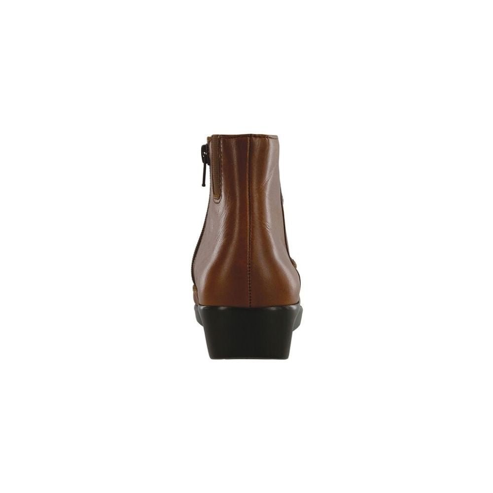 SAS Women's Jade Comfort Ankle Bootie – Chestnut 4