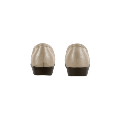 SAS Women's Simplify Leather Slip-On Loafer – Lusso / Metallic Gold 4