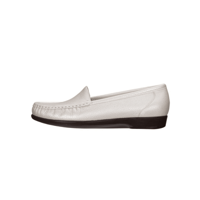 SAS Women's Simplify Leather Slip-On Loafer – Pearl Bone 5