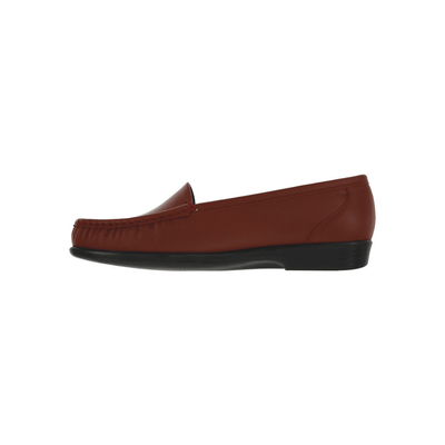 SAS Women's Simplify Leather Slip-On Loafer – Red 5