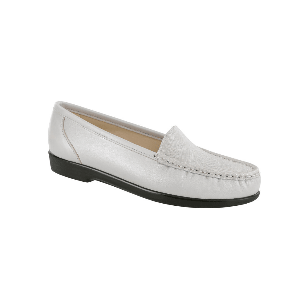 SAS Women's Simplify Leather Slip-On Loafer – Silver Cloud 1
