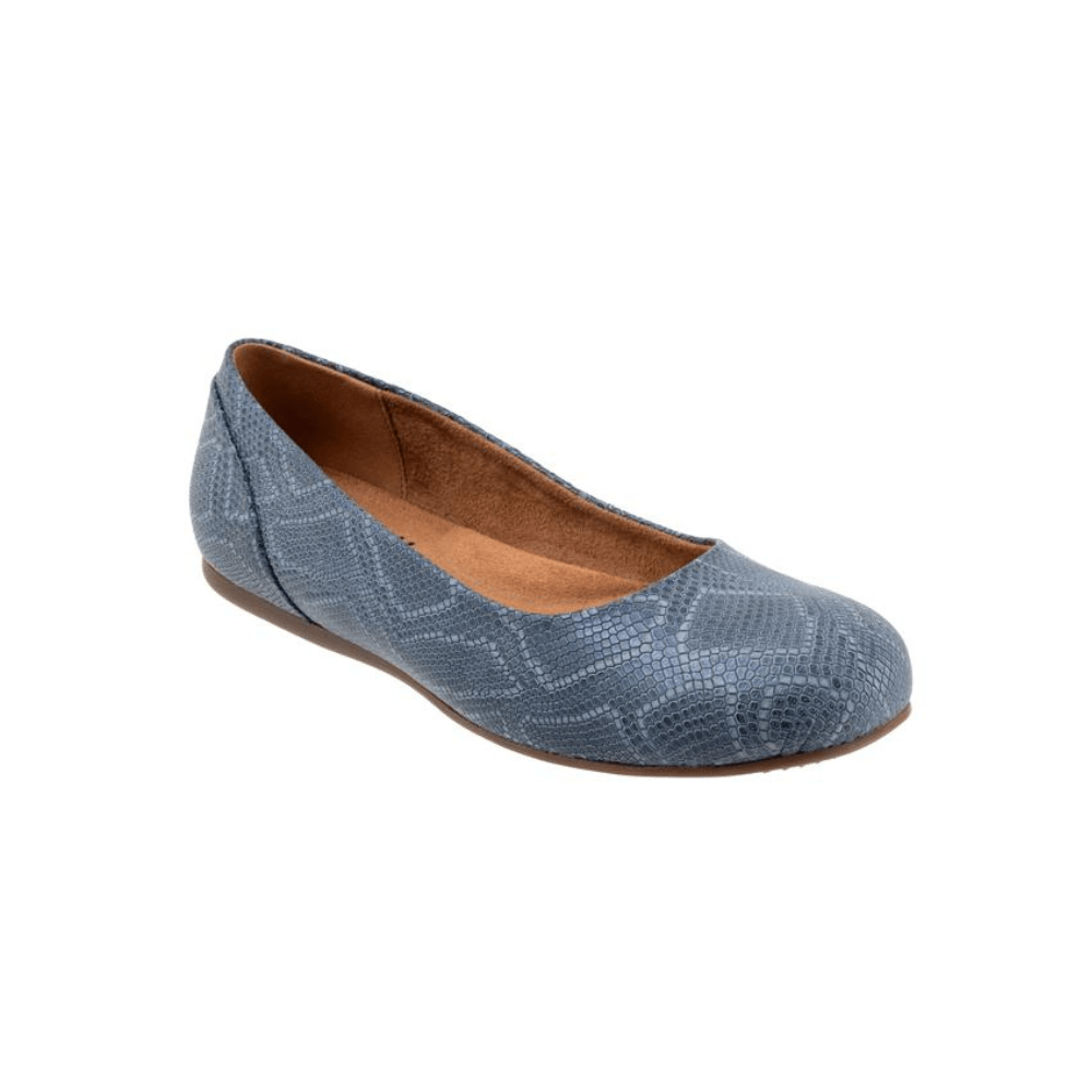 SoftWalk Women's Sonoma Leather Comfort Ballet Flat - Smoke Snake 1