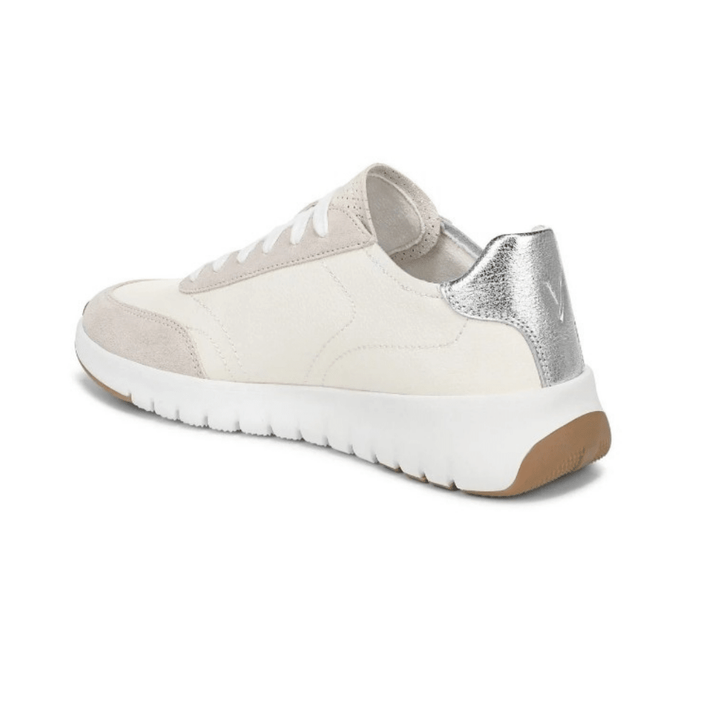 Vionic Women's Uptown Sneaker - Ivory Leather/Silver 8