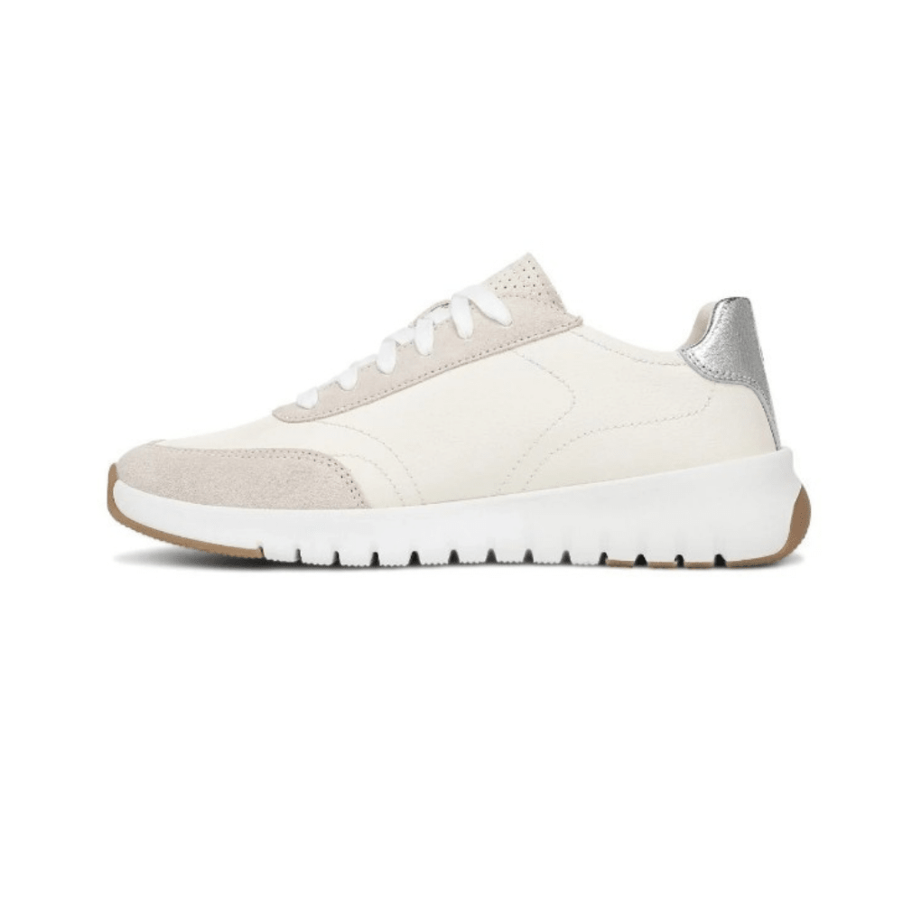 Vionic Women's Uptown Sneaker - Ivory Leather/Silver 6